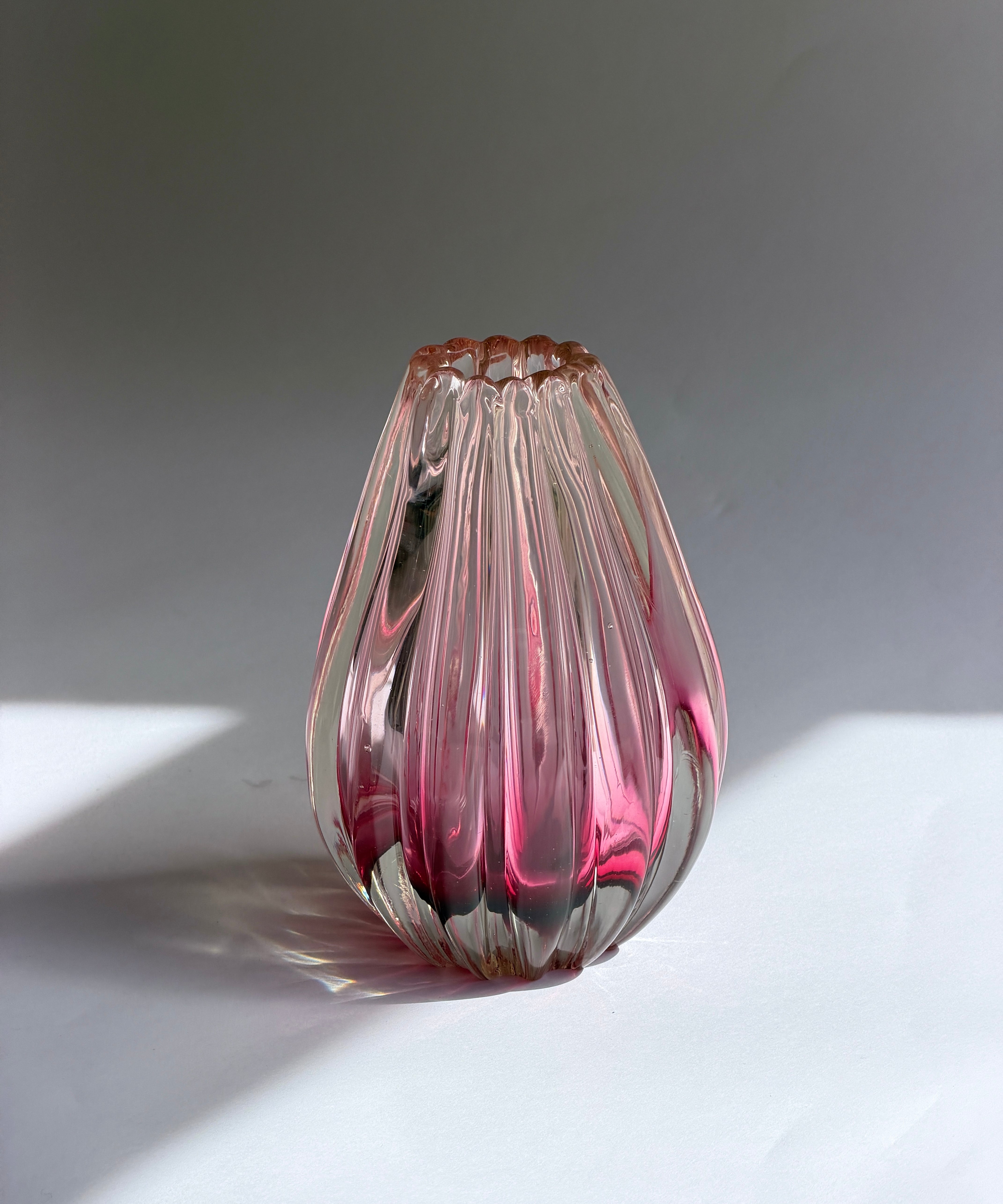 Vintage pink Murano vase by Flavio Poli for Seguso
