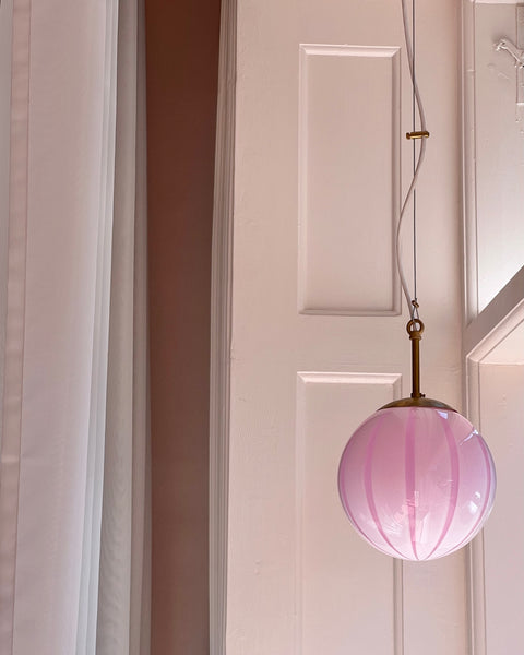 Ceiling lamp - Light pink vertical stripes (D20)