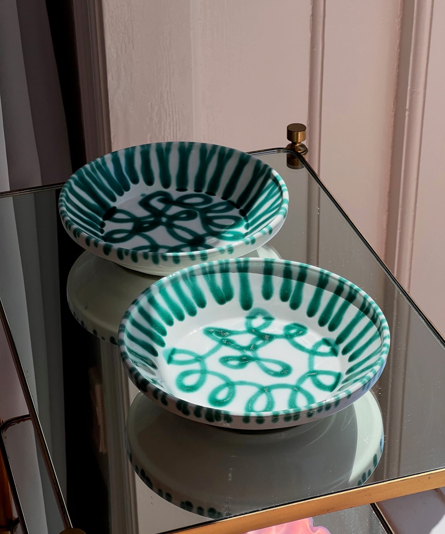 Vintage green / white ceramic plate