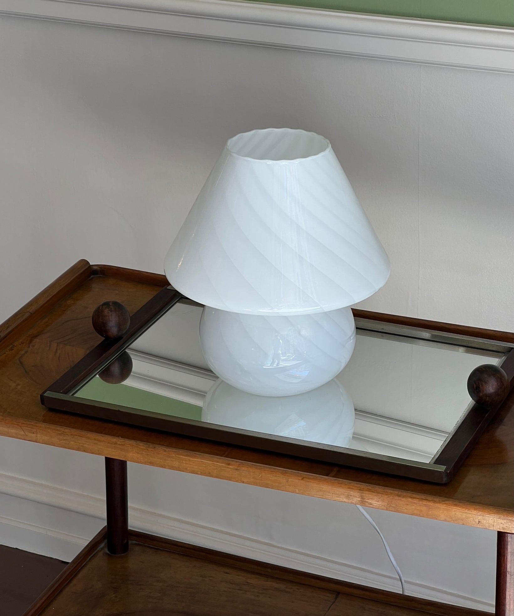 Vintage white swirl Murano mushroom table lamp