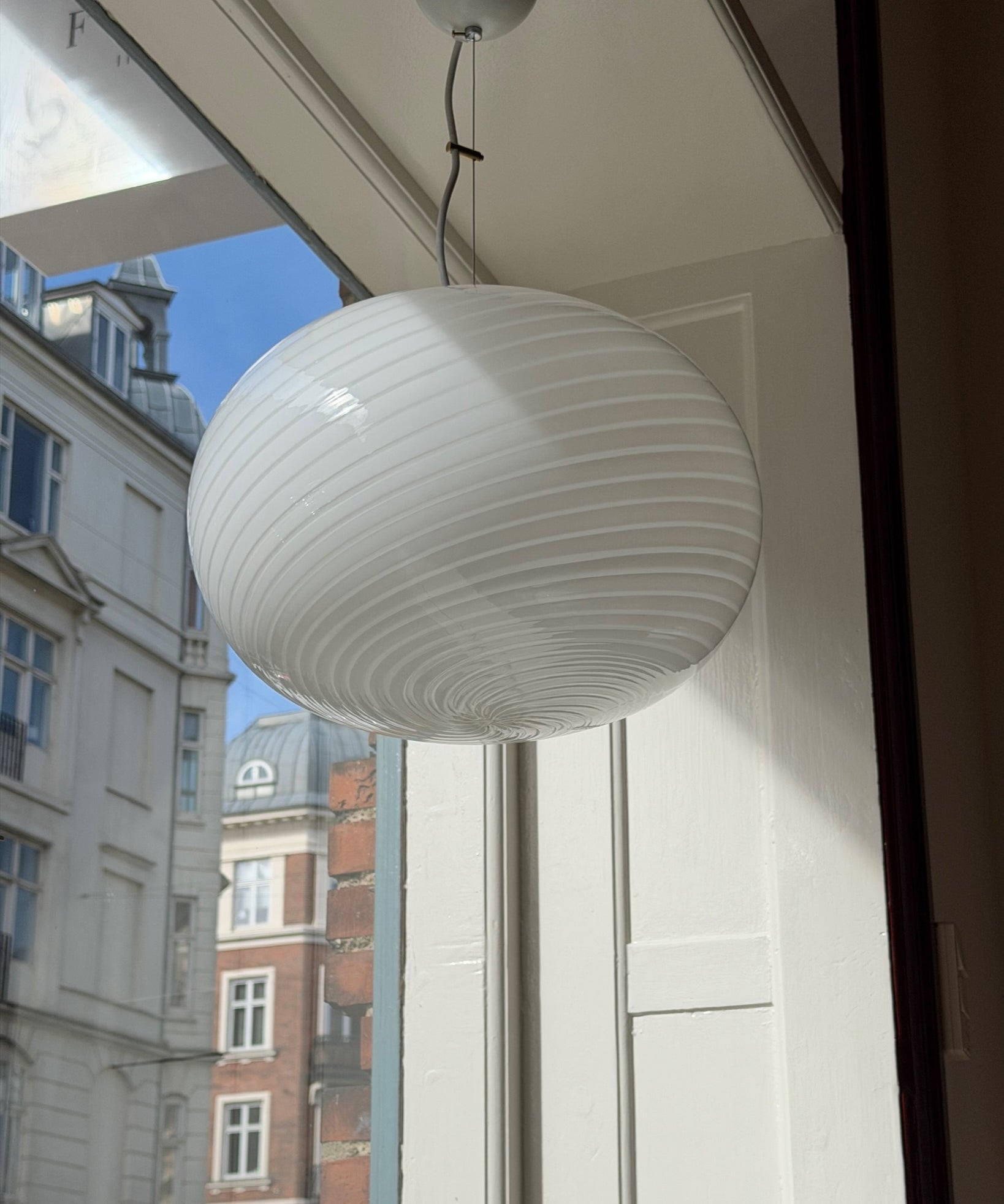 Vintage Murano white swirl oval ceiling lamp (D40)