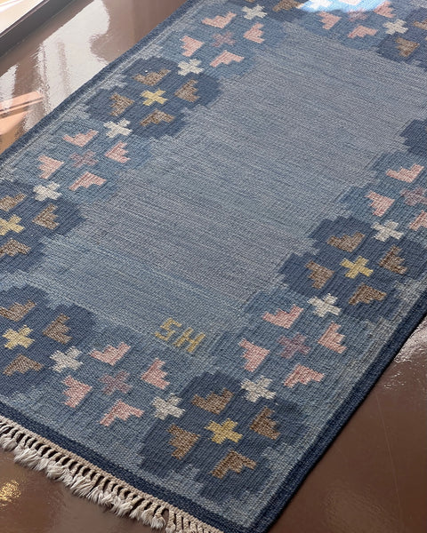 Vintage blue flat weave rug (SH)