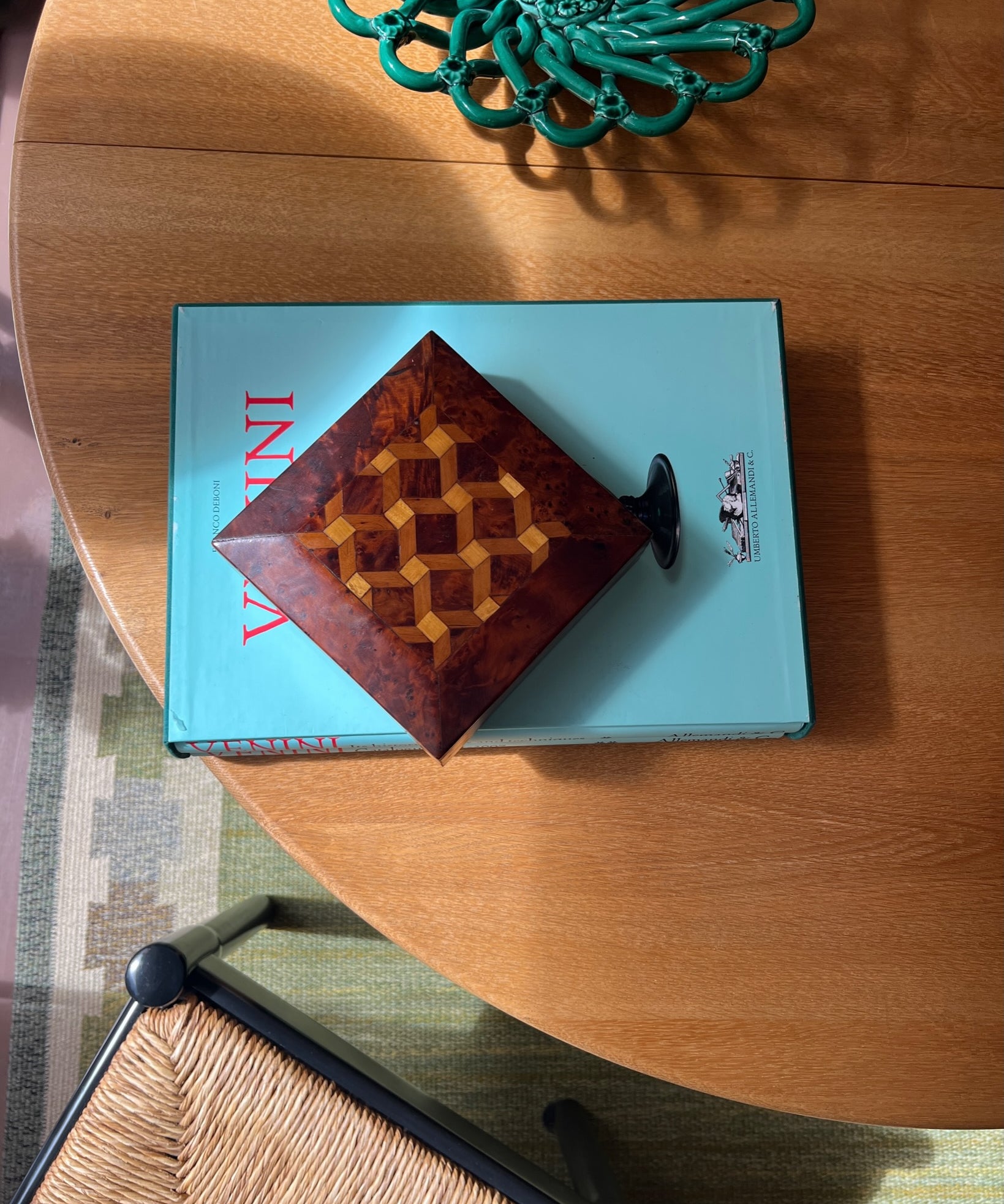 Vintage Art Deco wooden trinket/box