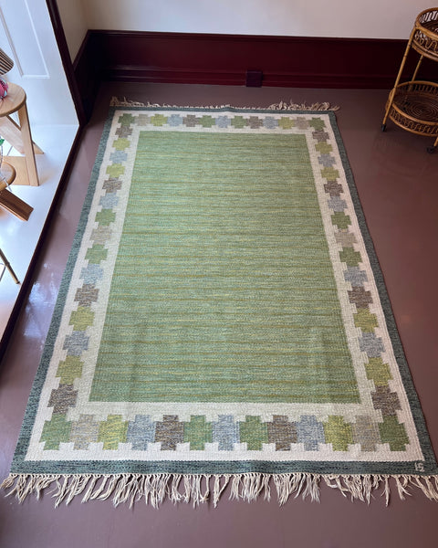 Vintage green flat weave rug by Ingegerd Silow (IS)