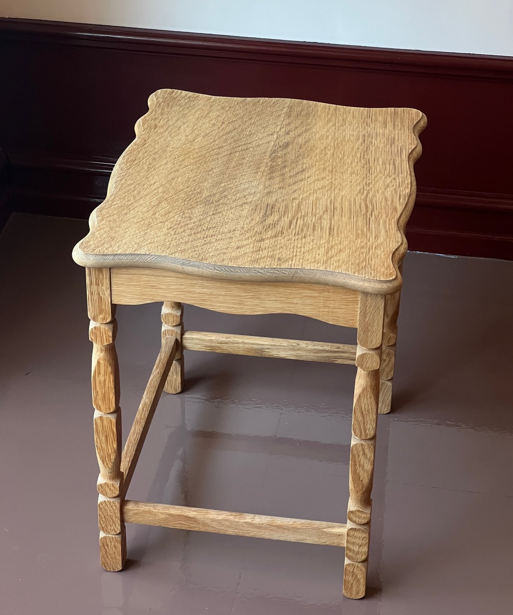 Vintage wooden side table (medium)