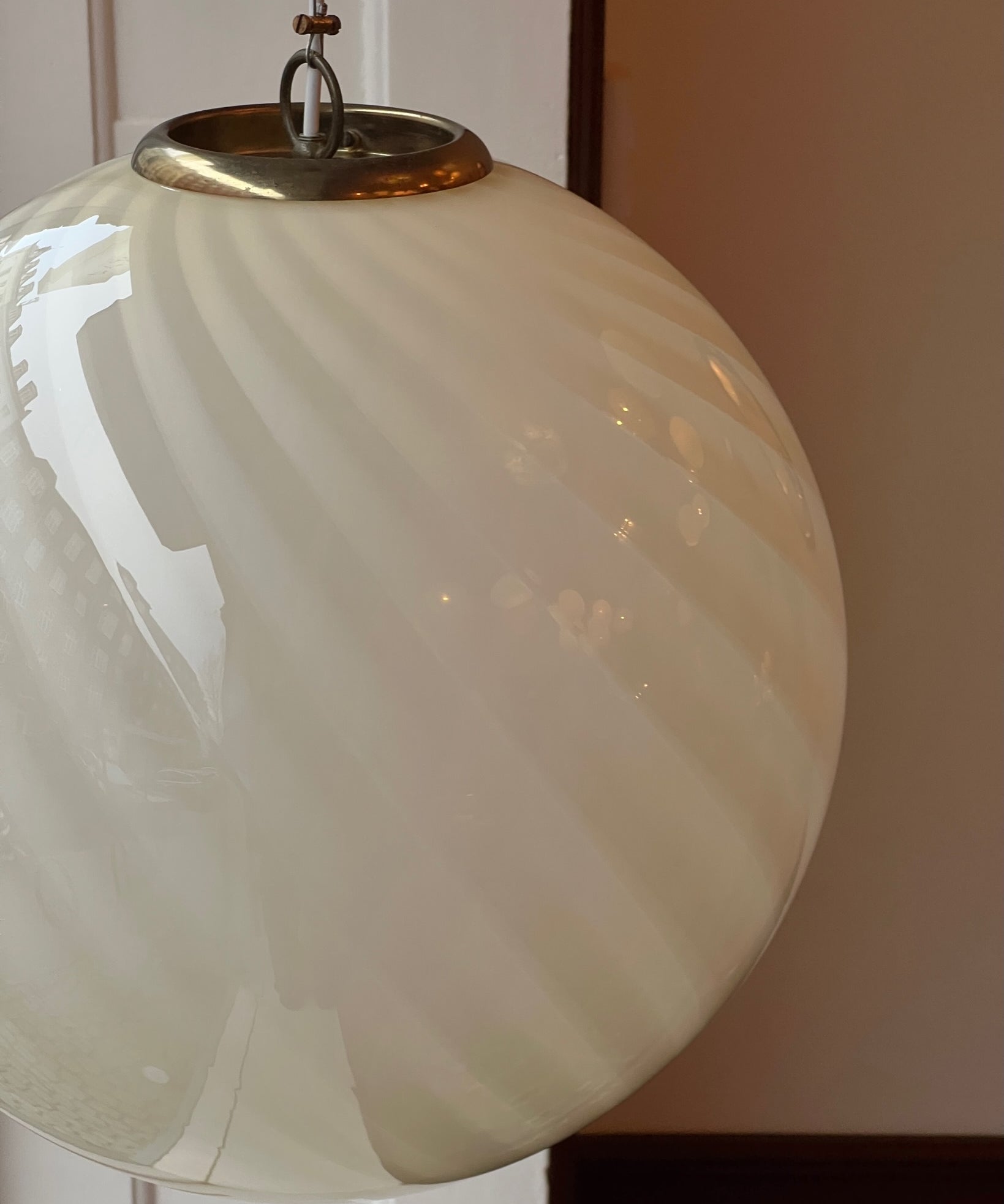 Vintage yellow swirl Murano ceiling lamp (D40)