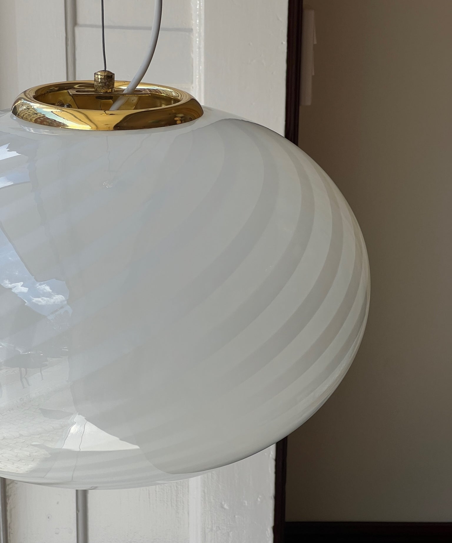 Vintage Murano oval white swirl ceiling lamp (D40)
