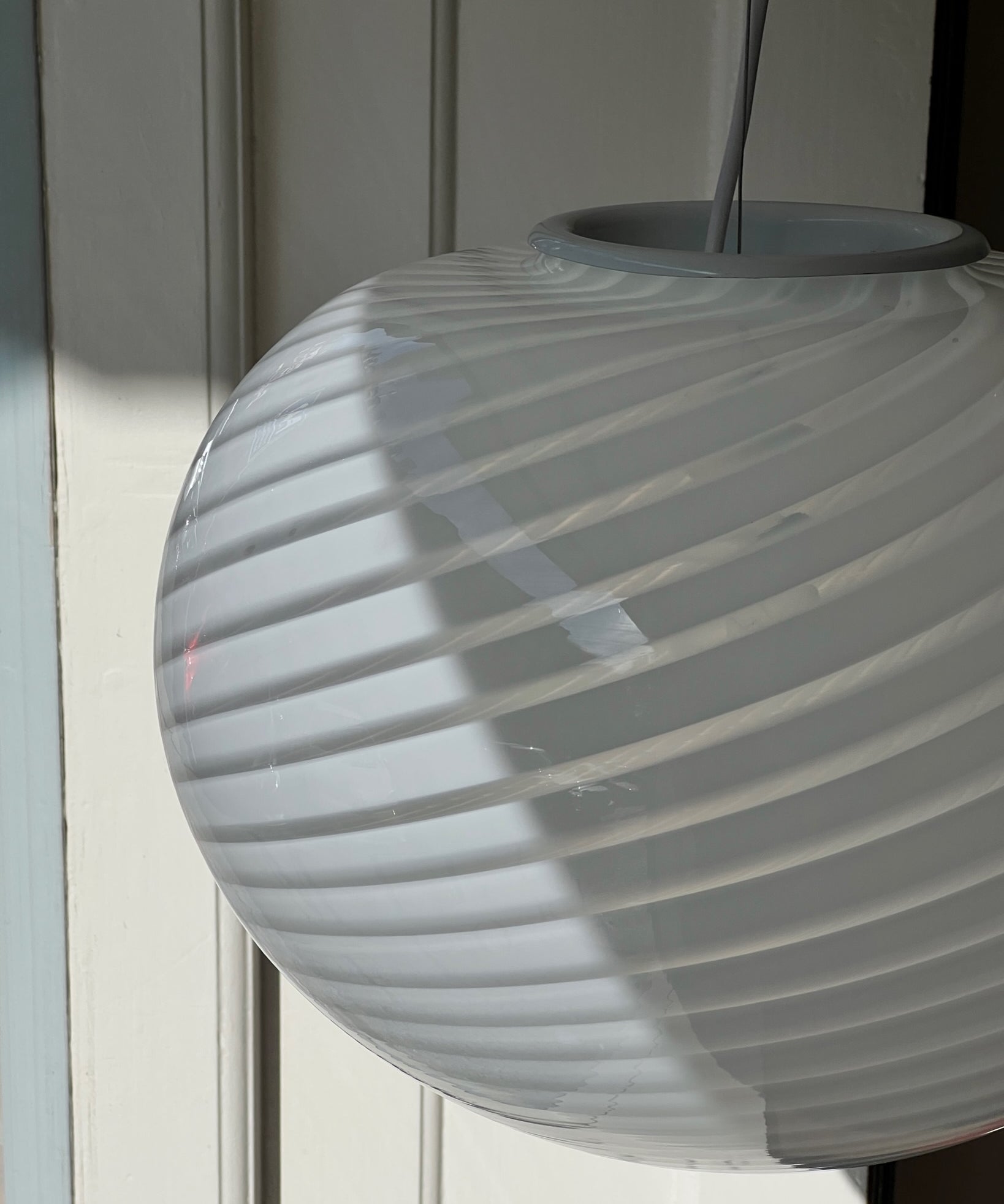 Vintage Murano white swirl oval ceiling lamp (D40)