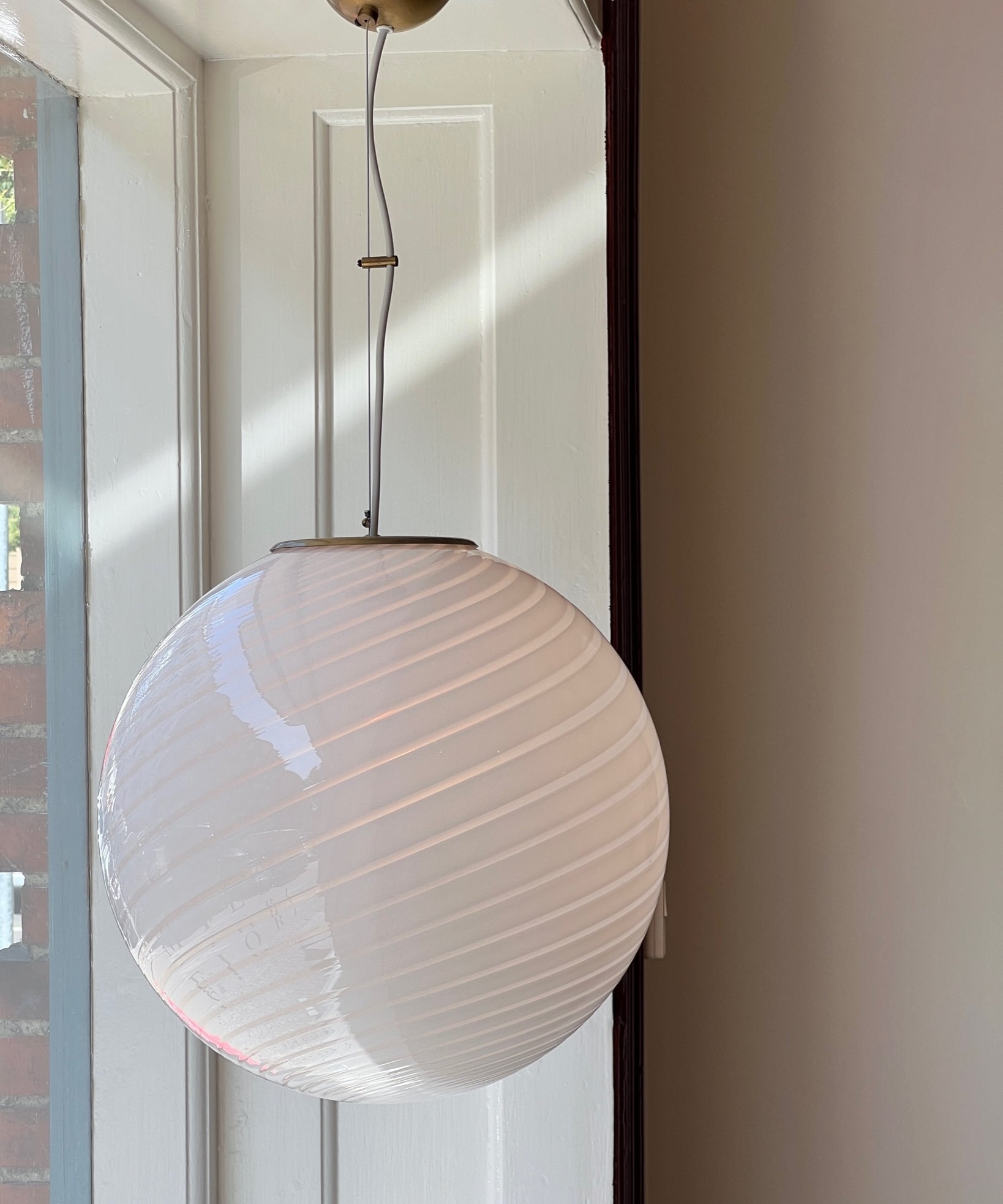 Vintage Murano white swirl ceiling lamp (D40)