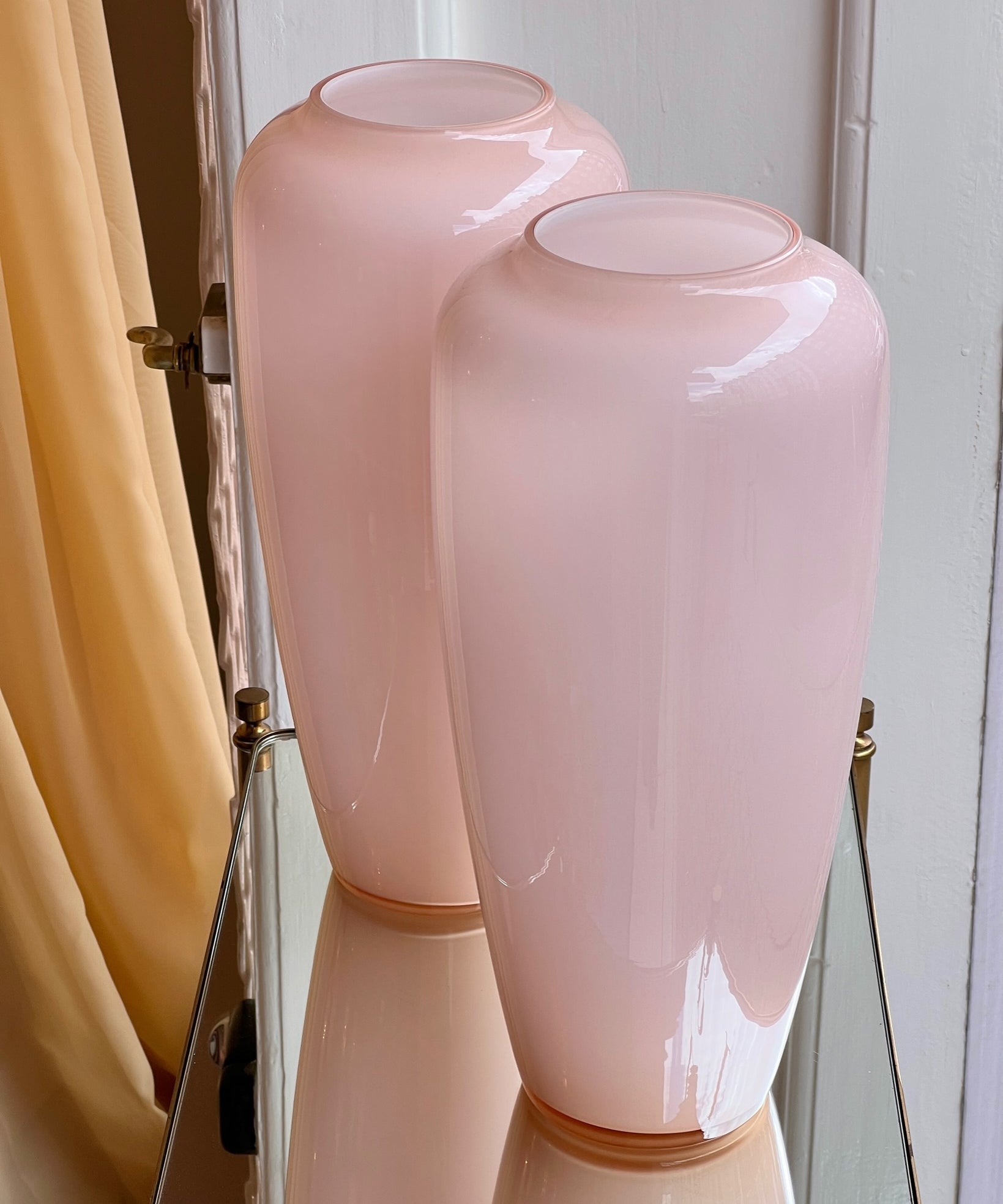 Vintage pink Murano vase