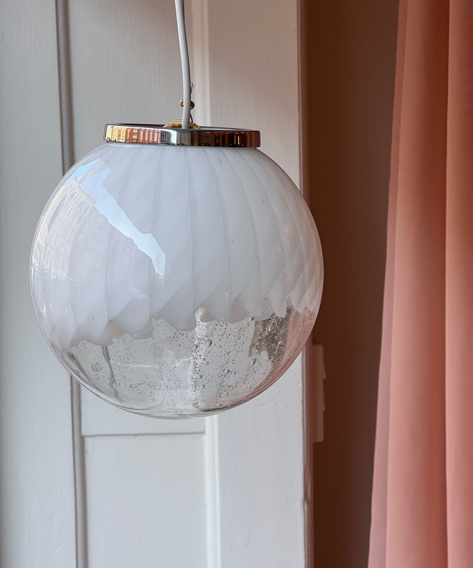 Vintage white/clear Murano ceiling lamp (D20)