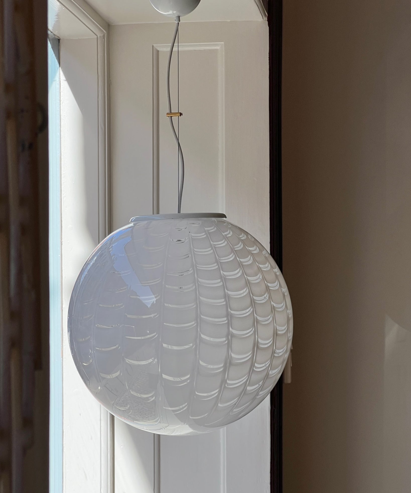 Vintage round white pattern Murano ceiling lamp (D40)