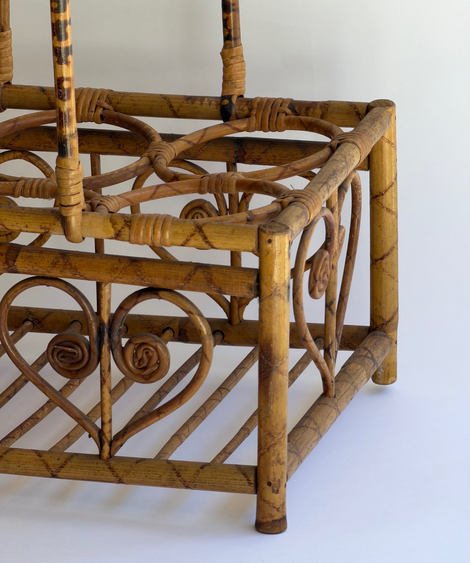 Vintage rattan wine holder/rack