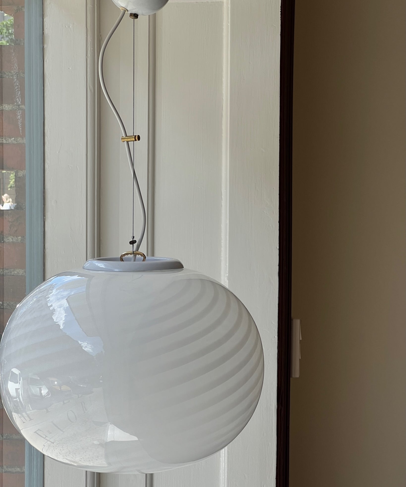 Vintage Murano oval white swirl ceiling lamp (D40)