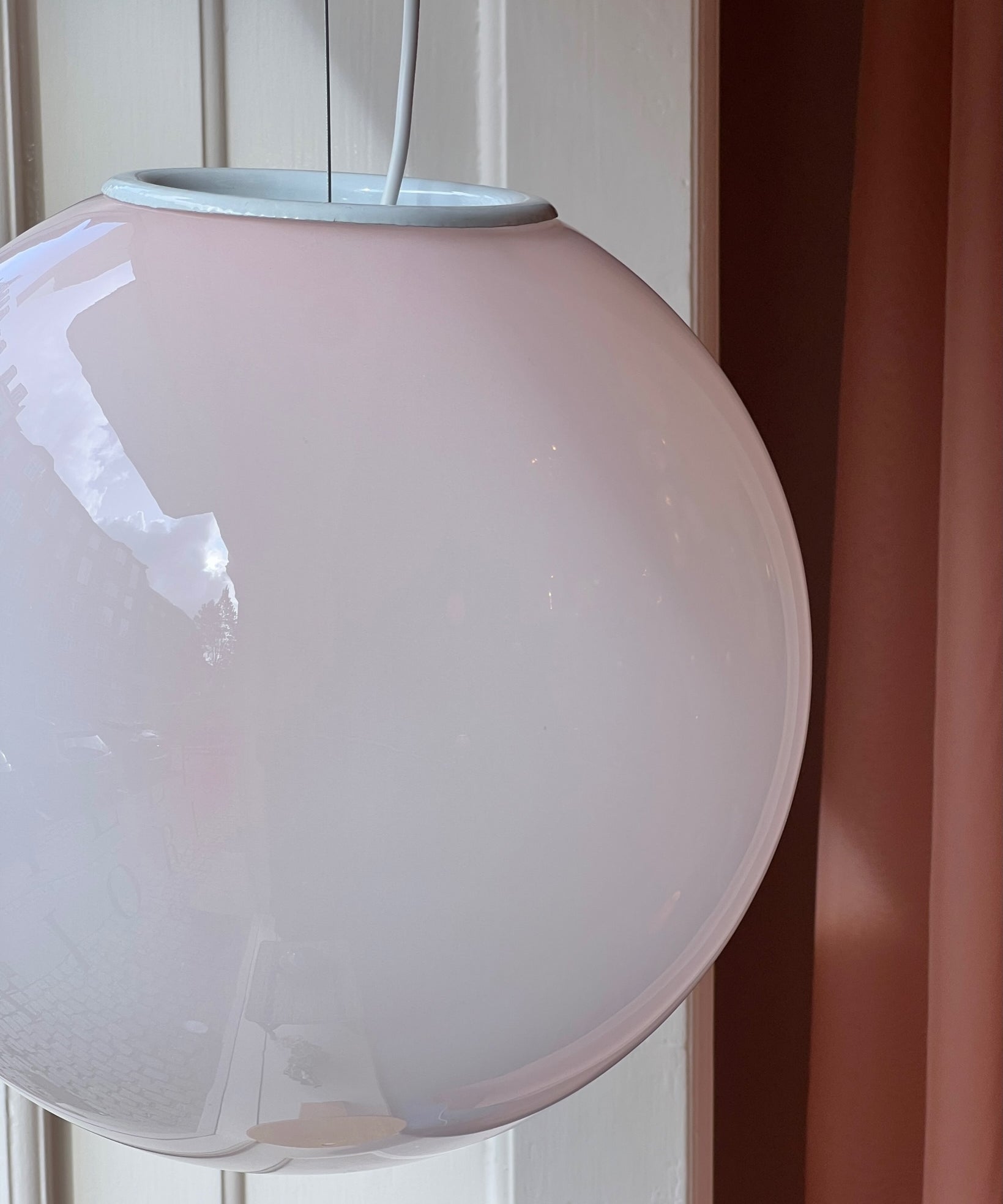 Vintage light pink round Murano ceiling lamp (D35)
