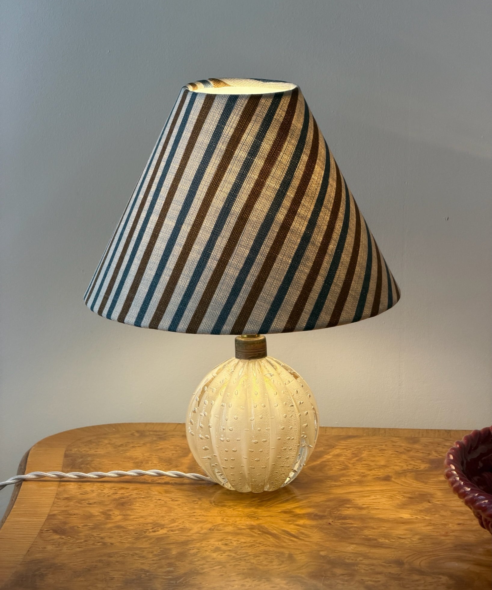 Vintage white/shimmer Murano table lamp (incl. lampshade)
