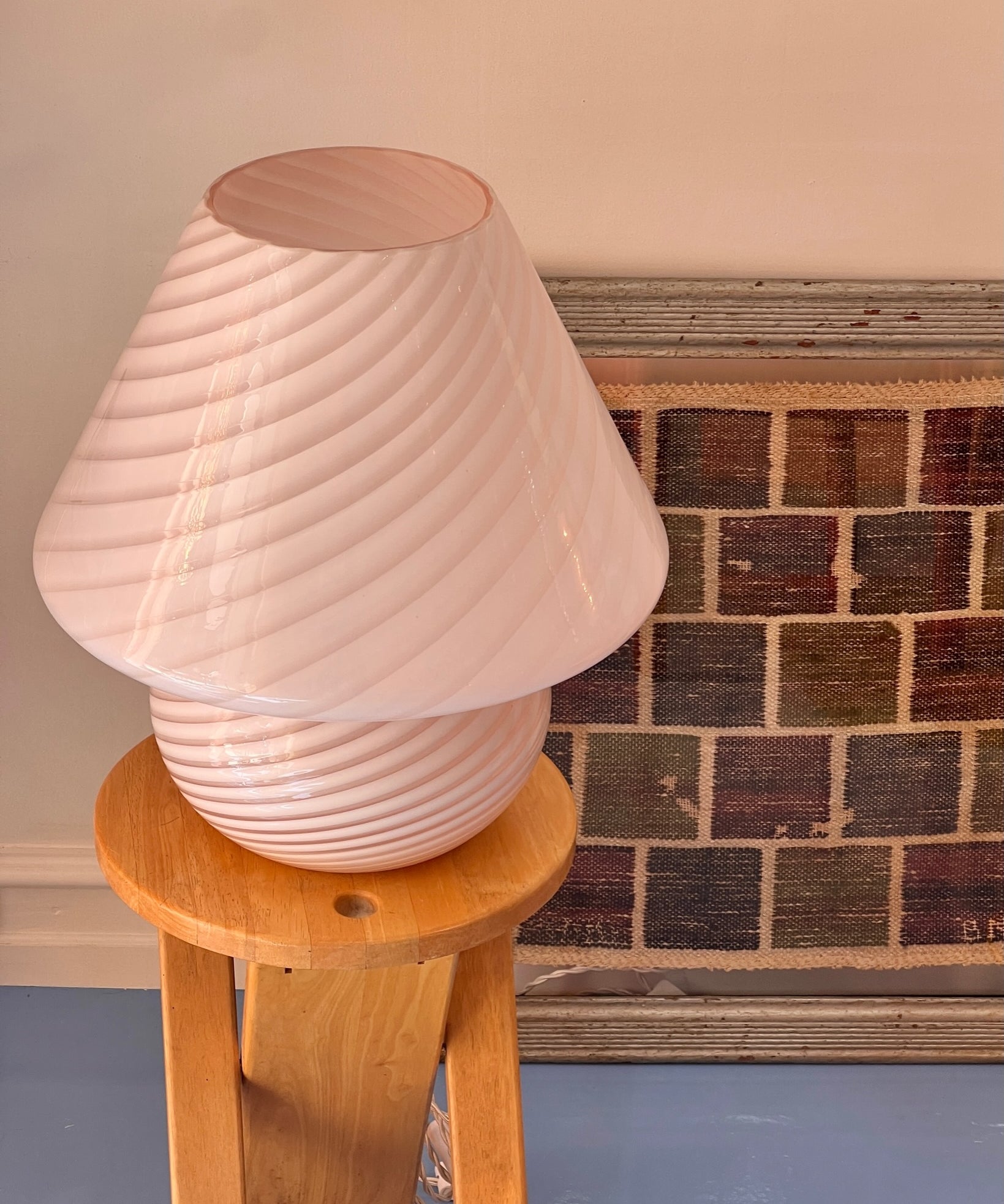 Vintage light pink Murano mushroom table lamp - Large