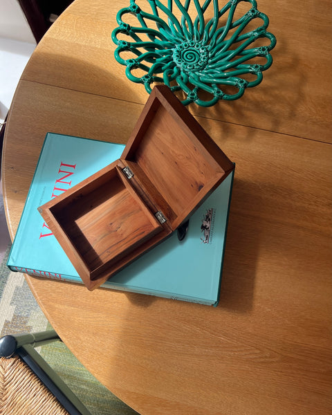 Vintage Art Deco wooden bonbonniere