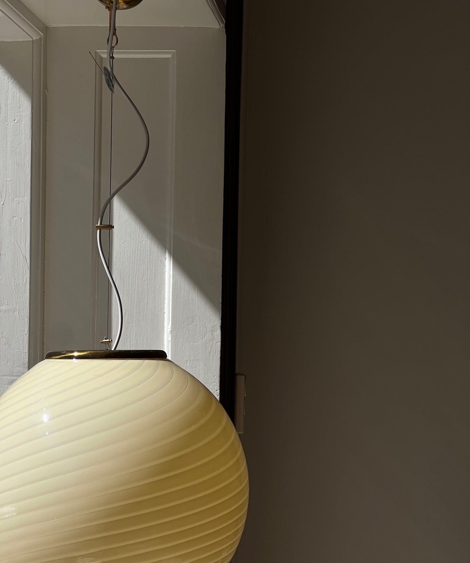 Vintage yellow/cream swirl Murano ceiling lamp (D45)