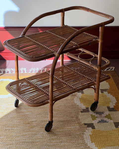Vintage rattan trolley/table with wheels
