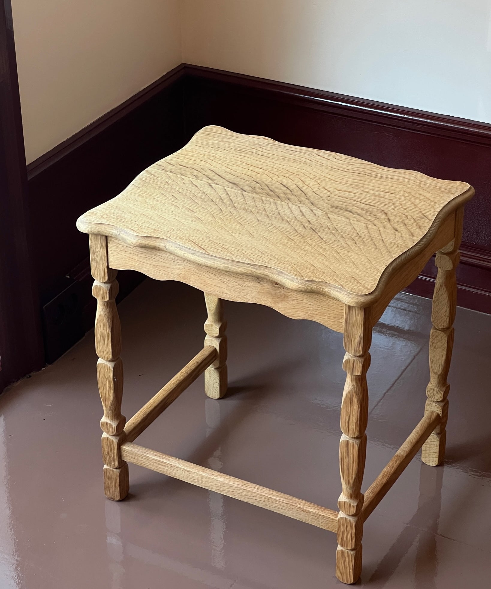 Vintage wooden side table (medium)