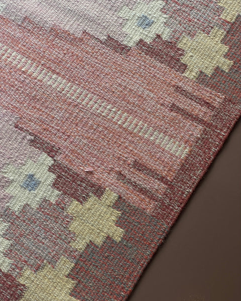 Vintage pink flat weave rug by Ingegerd Silow (IS)