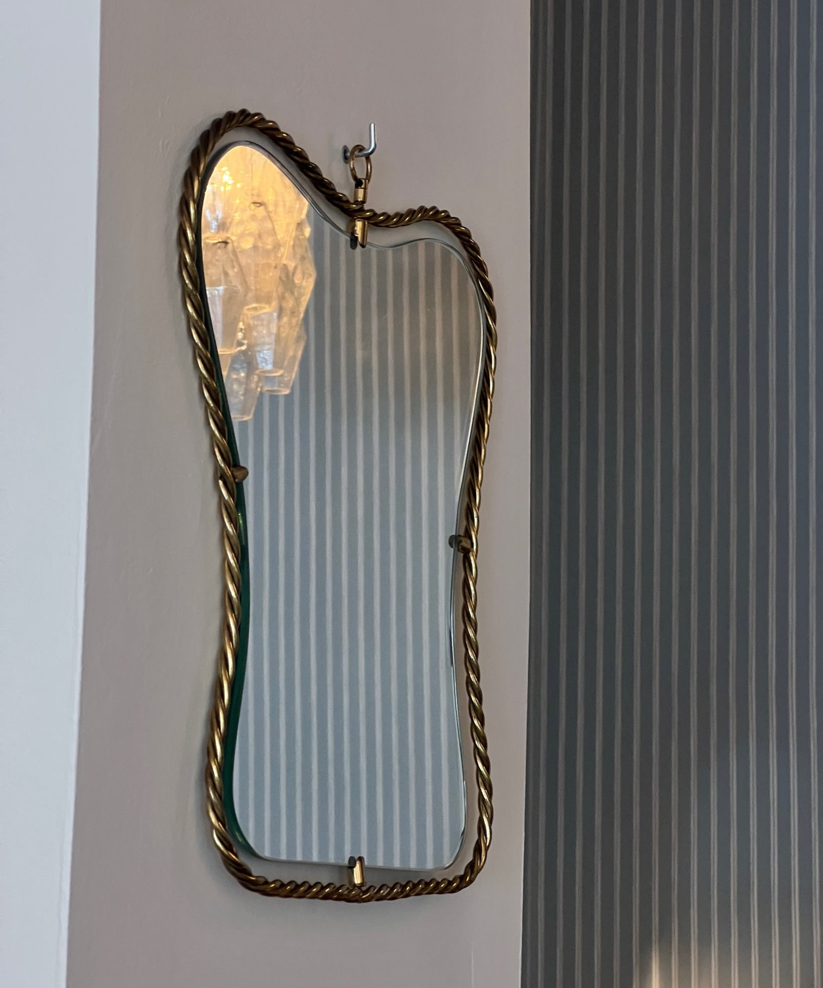 Vintage Italian mirror with twisted brass frame