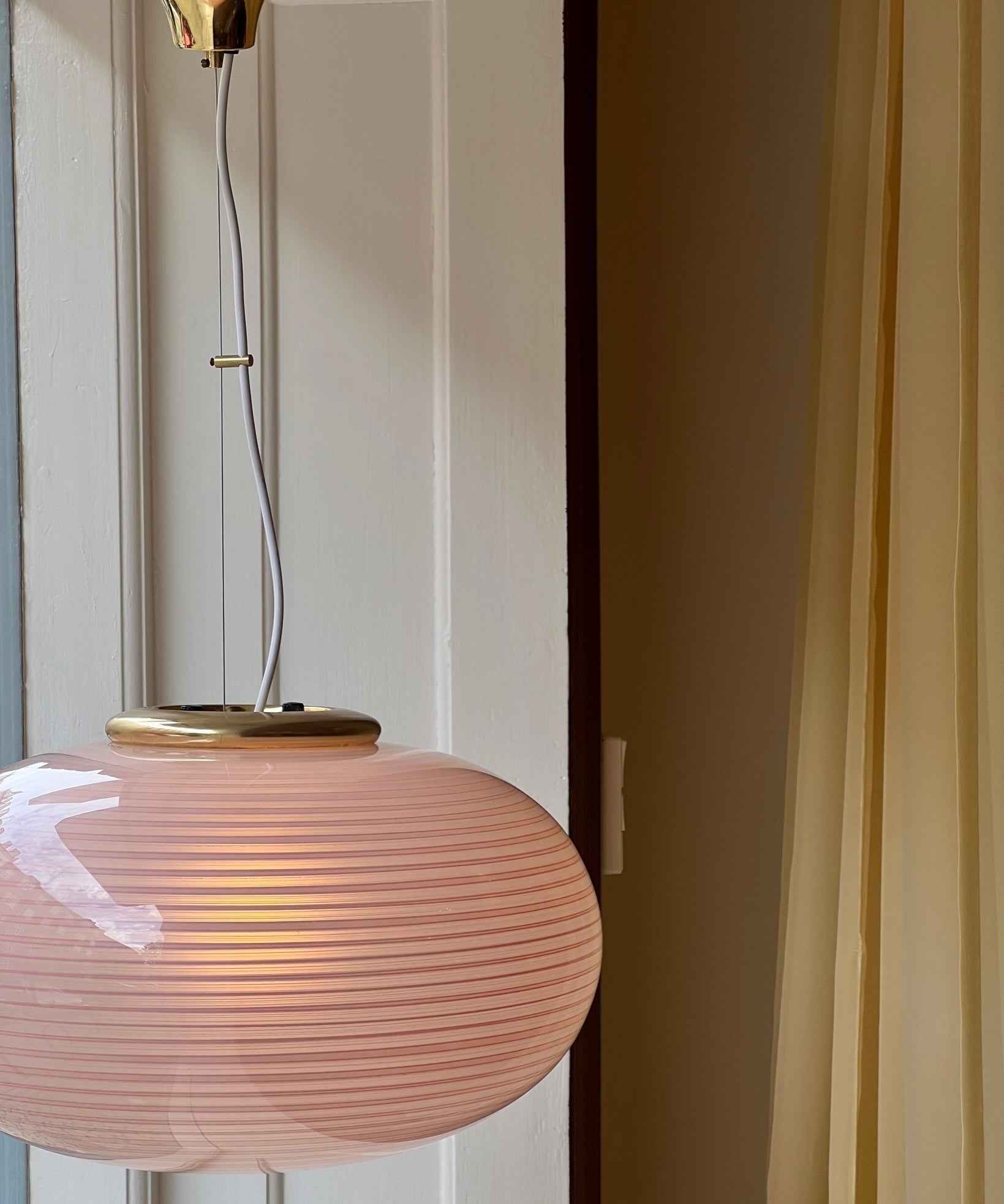 Vintage oval pink / white swirl Murano ceiling lamp (D50)