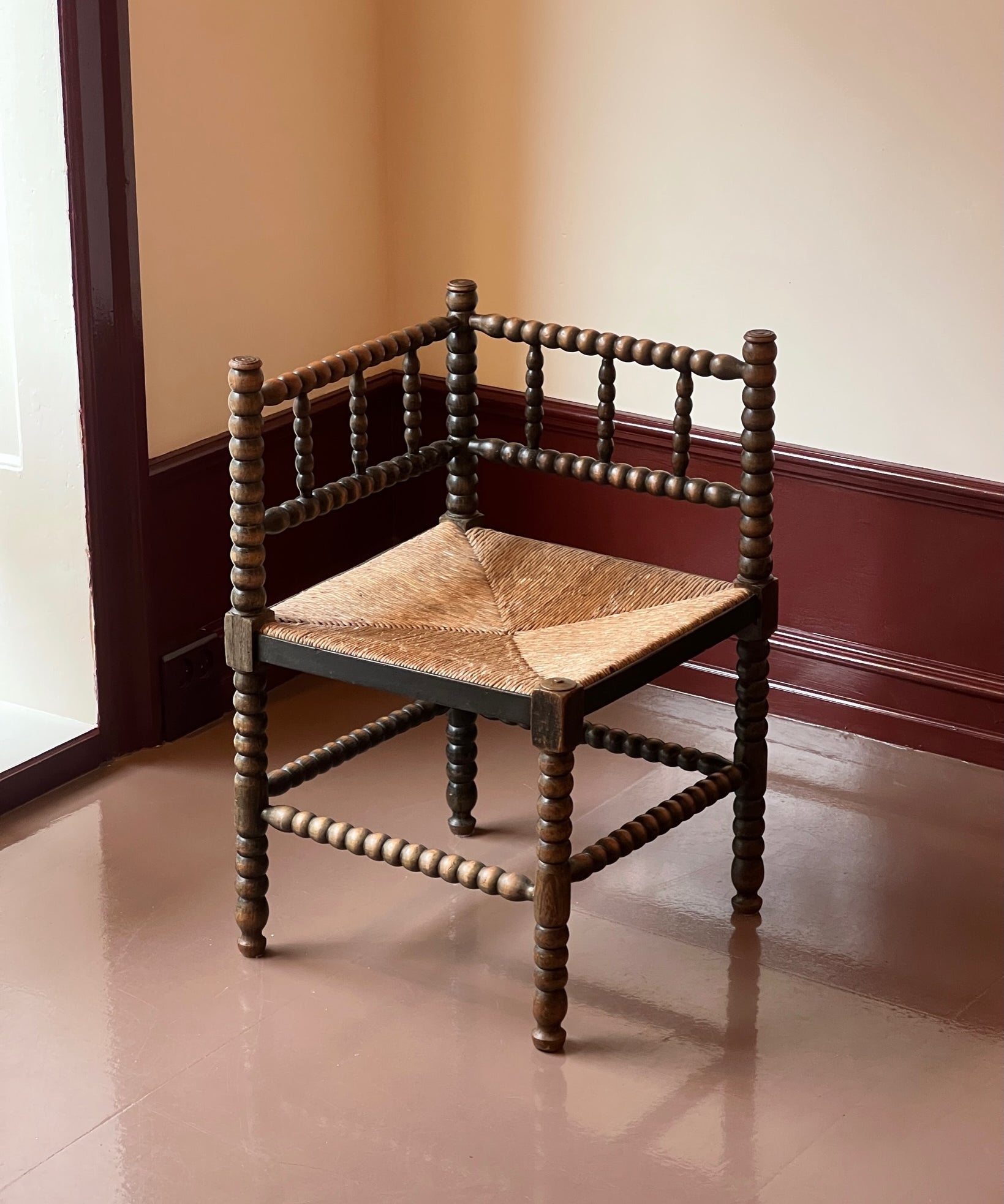 Vintage Bobbin corner chair