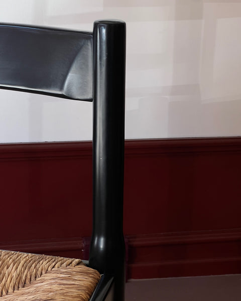 Carimate chair by Vico Magistretti (Glossy black)