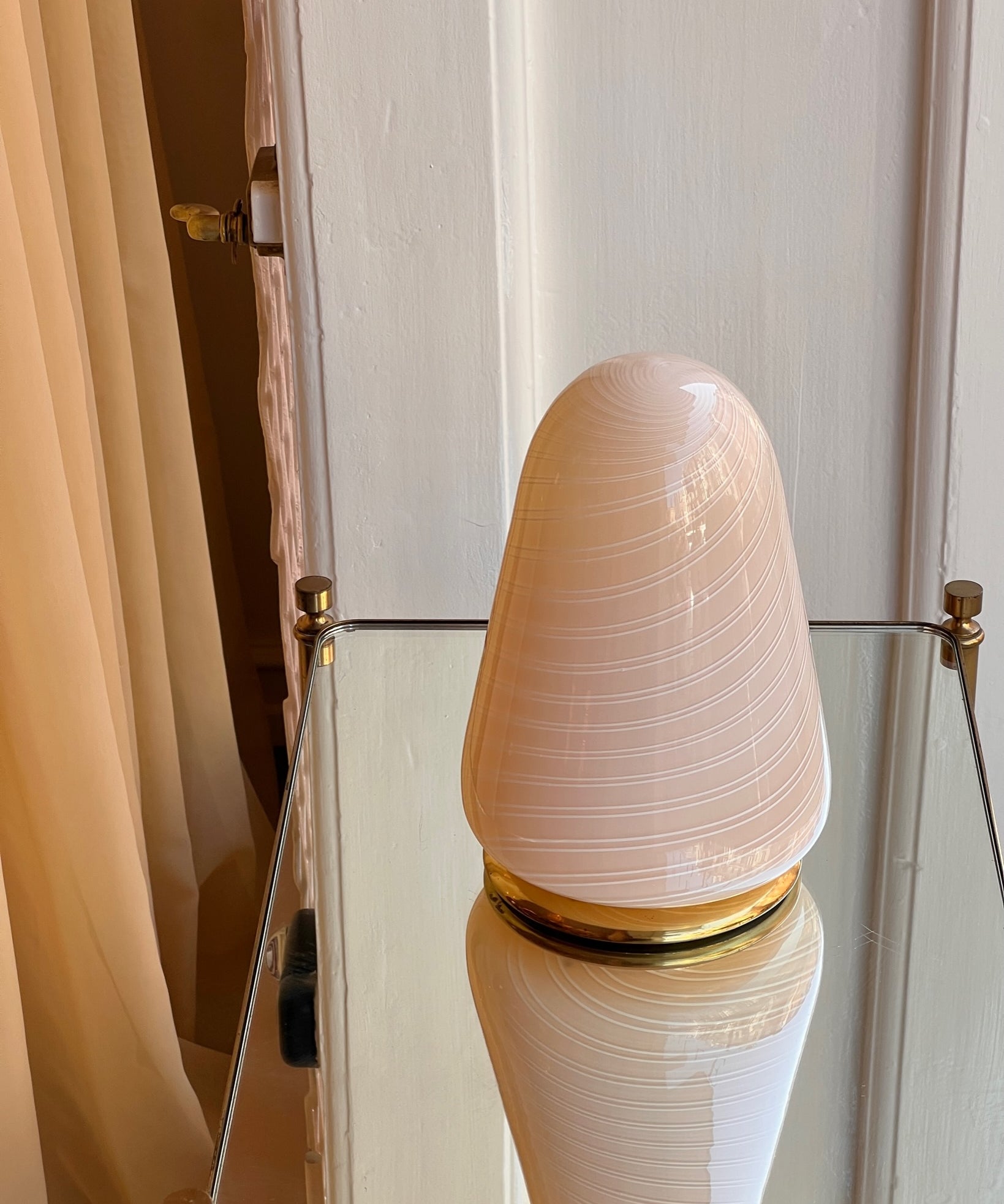 Vintage cream swirl Murano table lamp