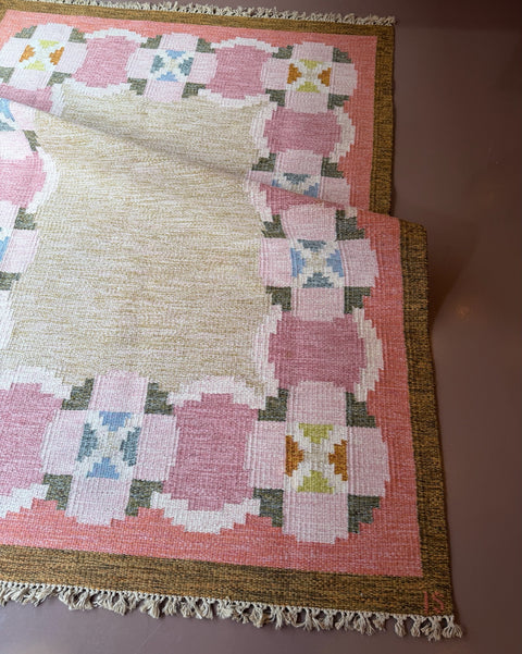 Vintage flat weave rug by Ingegerd Silow (IS)