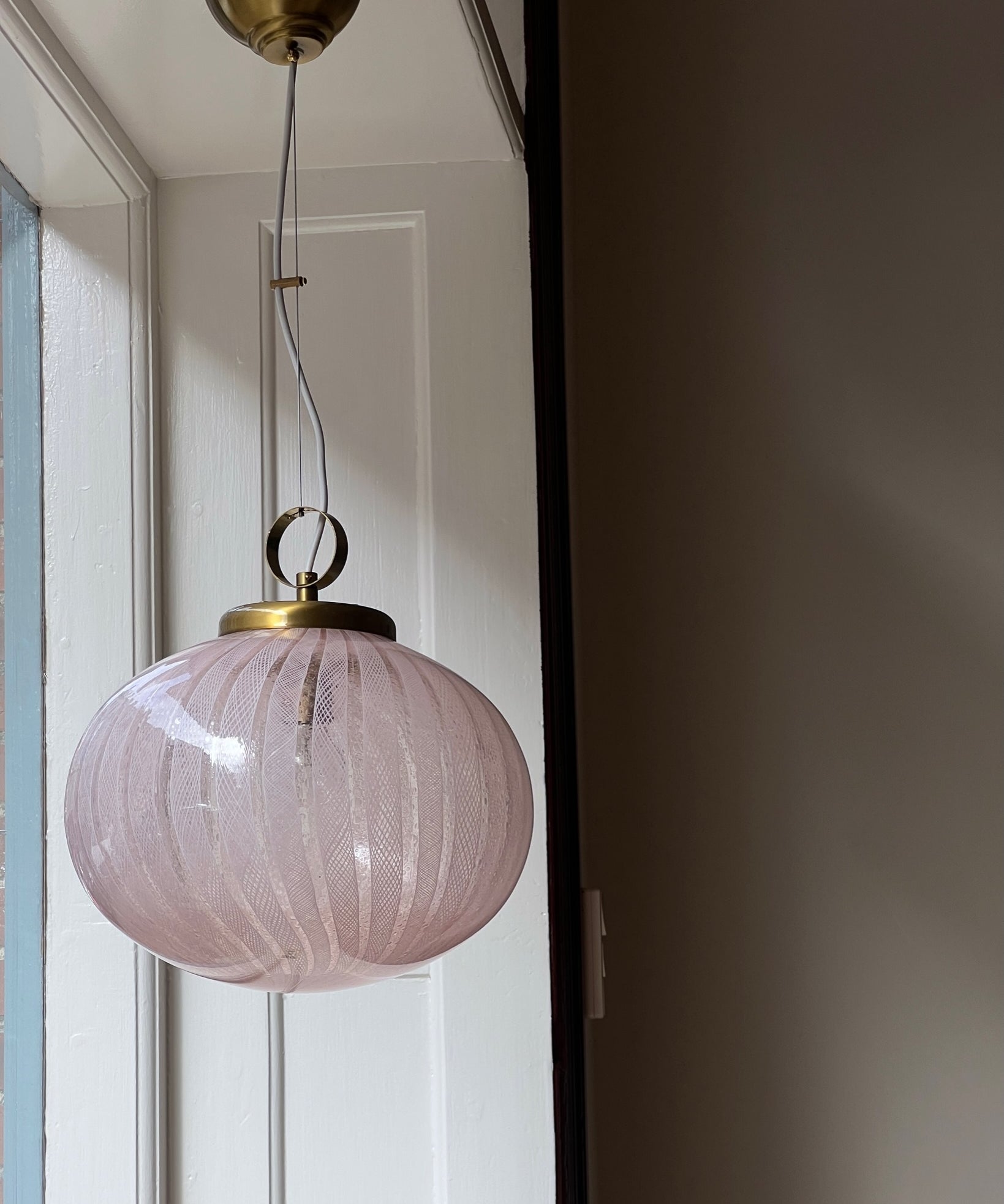 Vintage oval pink/clear Murano latticino ceiling lamp (D35)