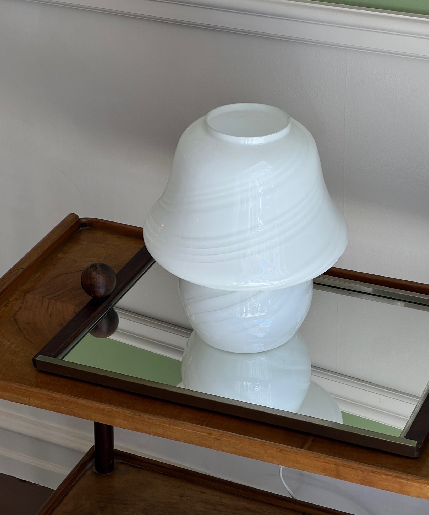 Vintage white swirl Murano mushroom table lamp
