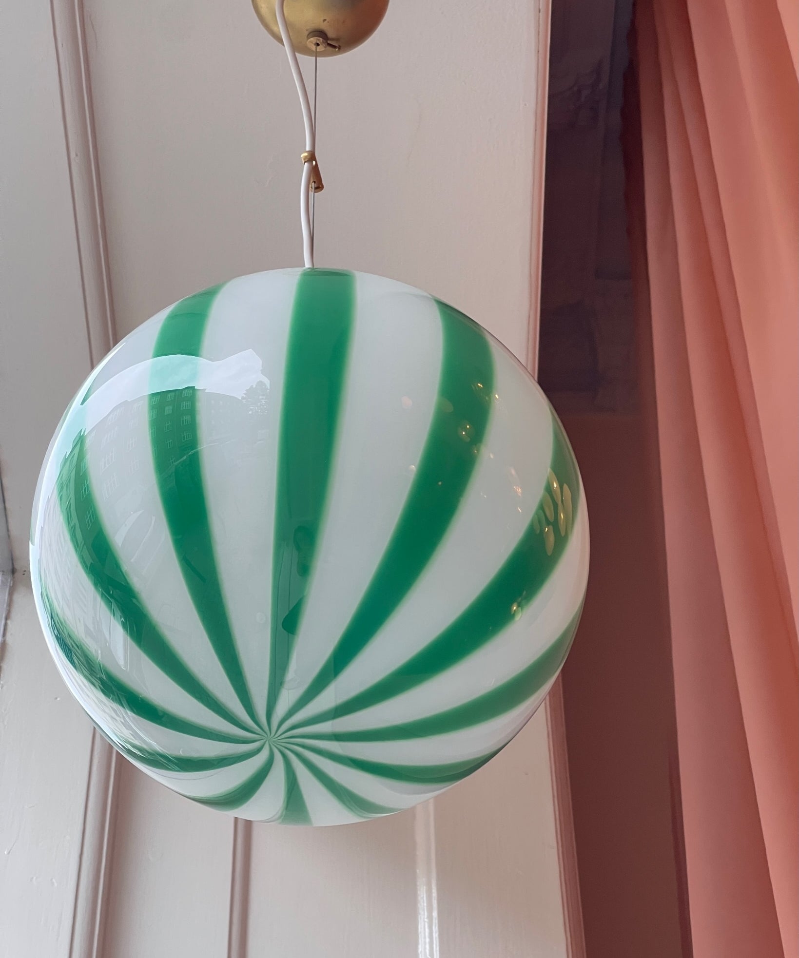Candy ceiling lamp - Green vertical stripes (D30)