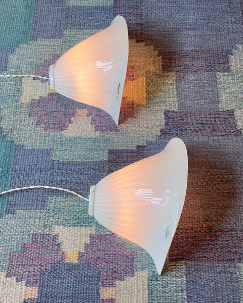 Vintage white shell Murano wall lamp (2 available)