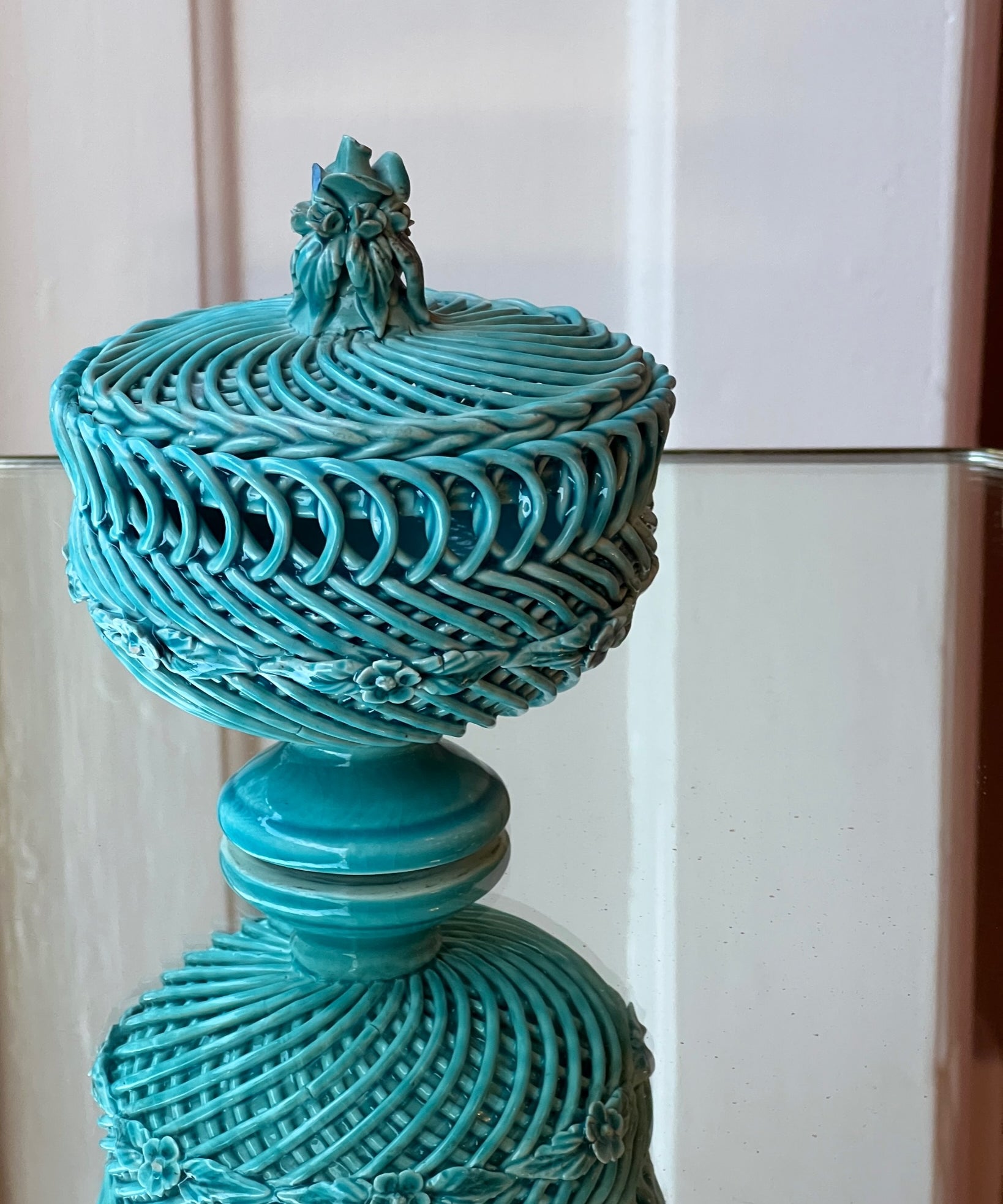 Ceramic turquoise flower bonbonniere