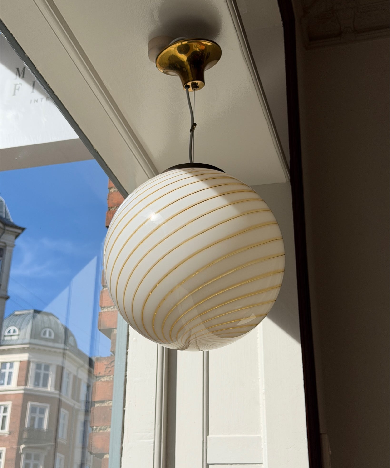 Vintage golden/clear/white swirl Murano ceiling lamp (D35)