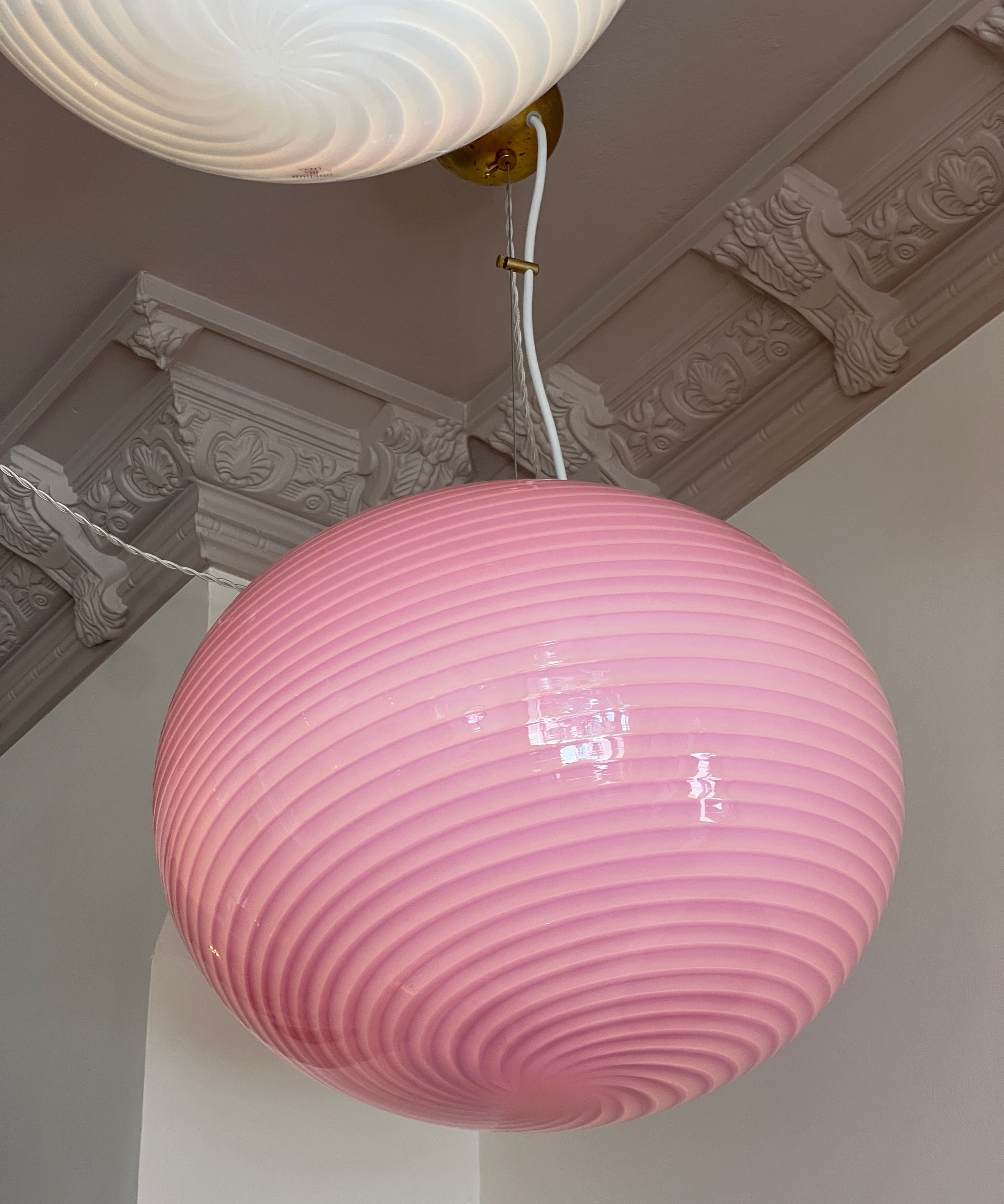 Vintage oval pink swirl Murano ceiling lamp (D46)