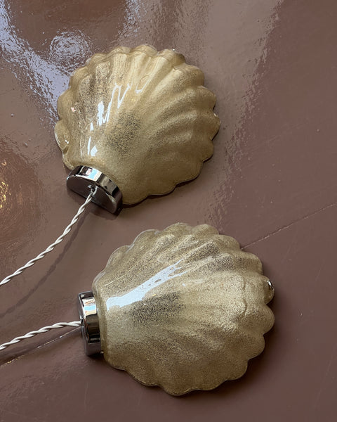 Vintage light yellow Murano shell wall lamps (2 available)