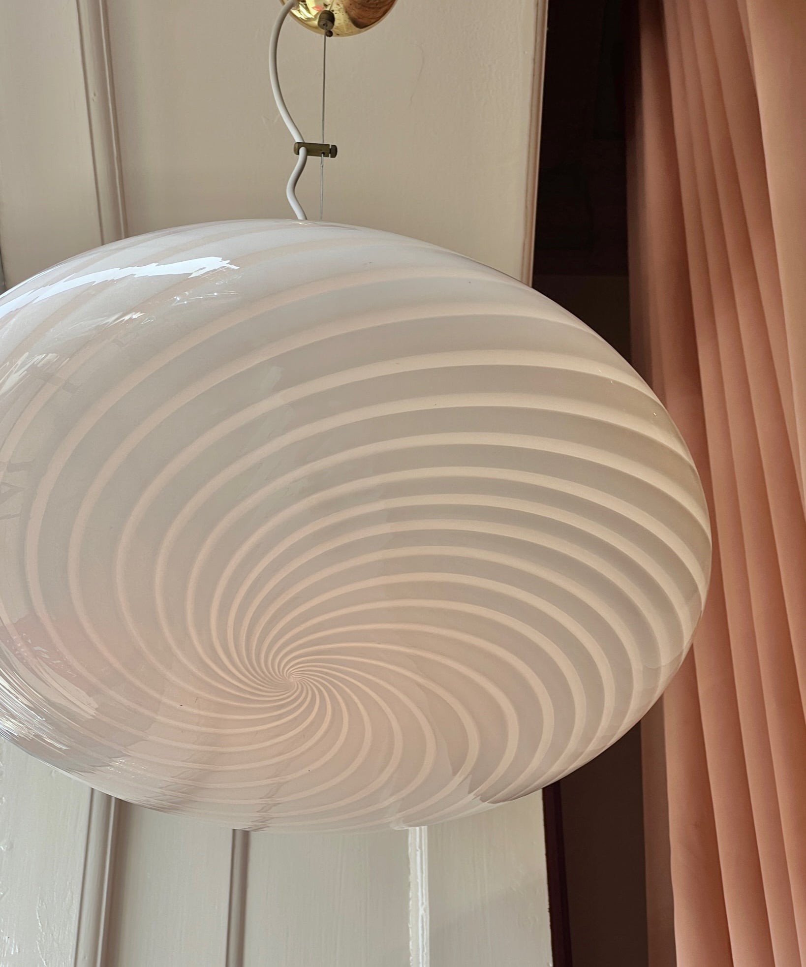 Large vintage oval white swirl Murano ceiling lamp (D50)