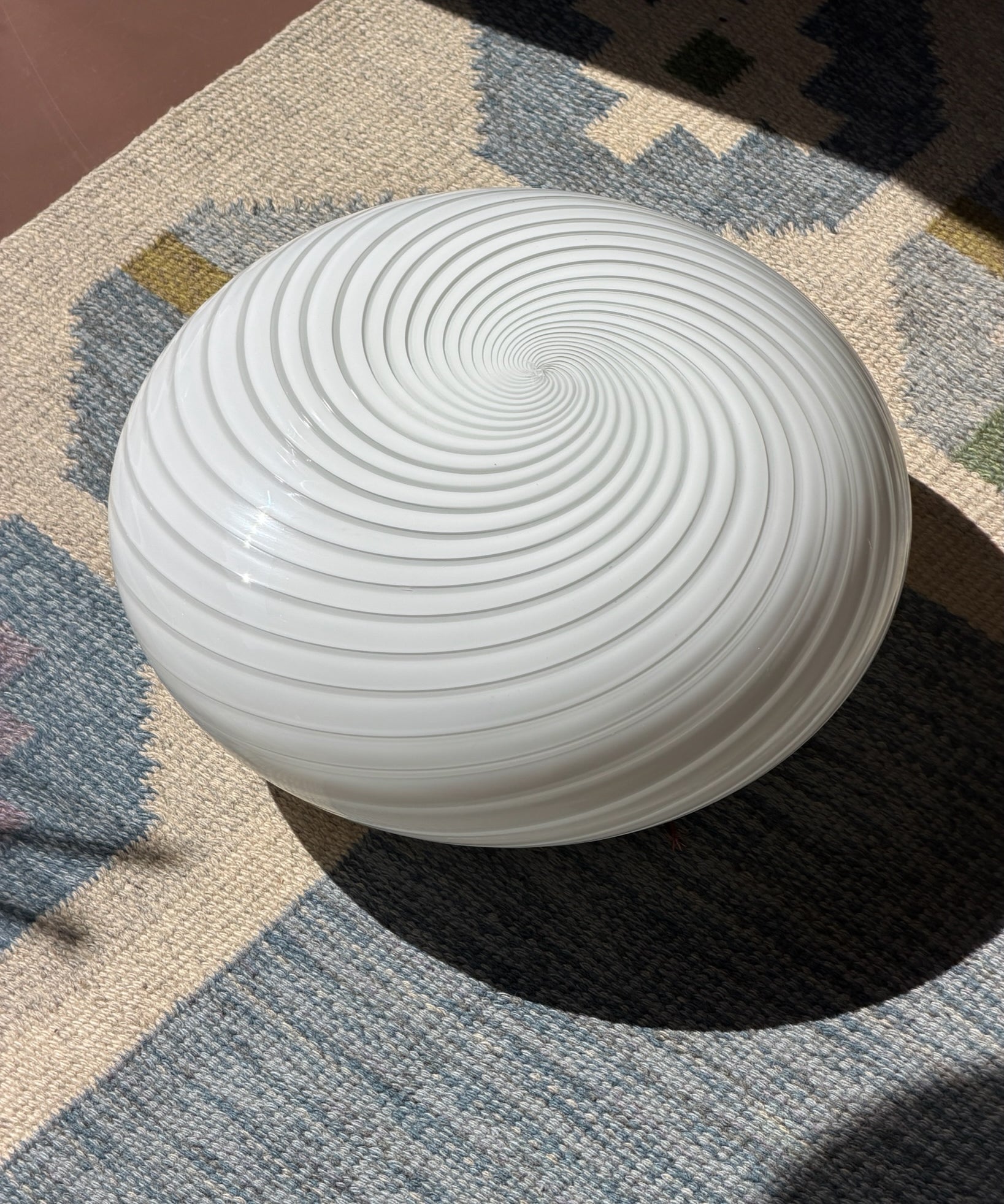 Vintage Murano white swirl ceiling/wall lamp (D40)