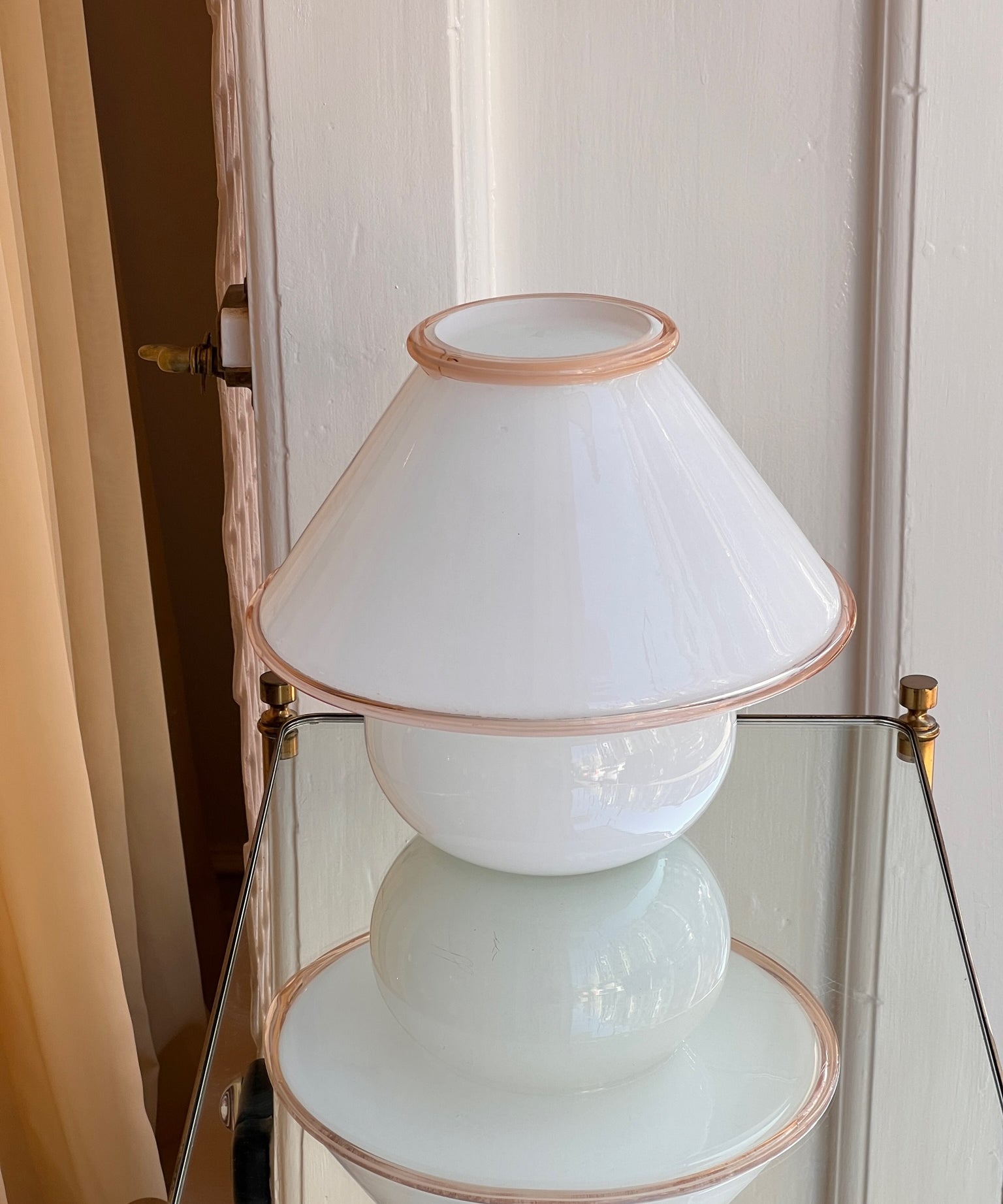 Vintage peach/white Murano mushroom table lamp