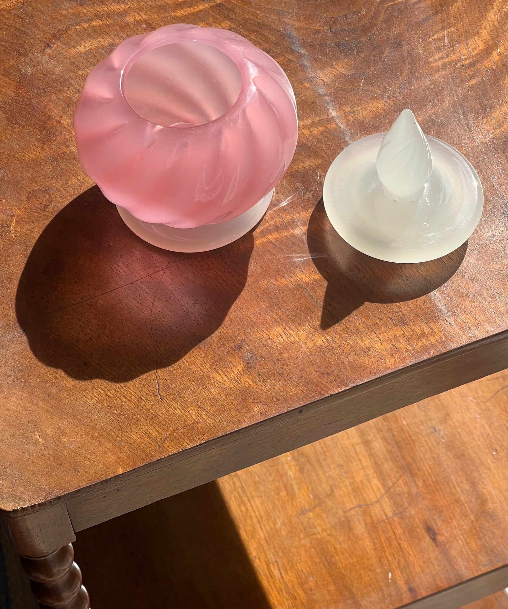 Vintage opal pink Murano bonbonniere