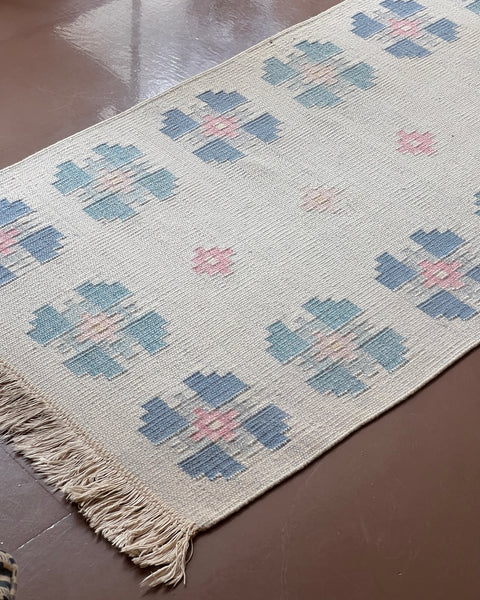 Vintage flat weave rug/runner