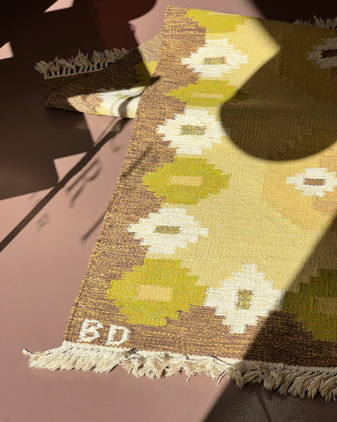 Vintage flat weave rug signed BD