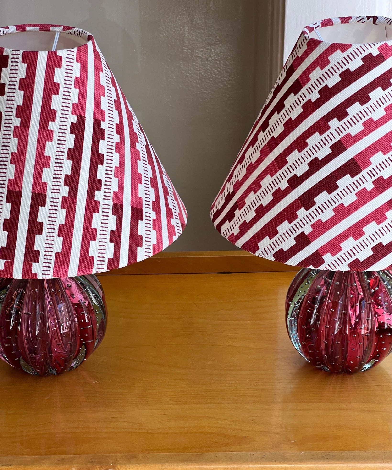 Vintage cranberry Murano table lamp (incl. lampshade)
