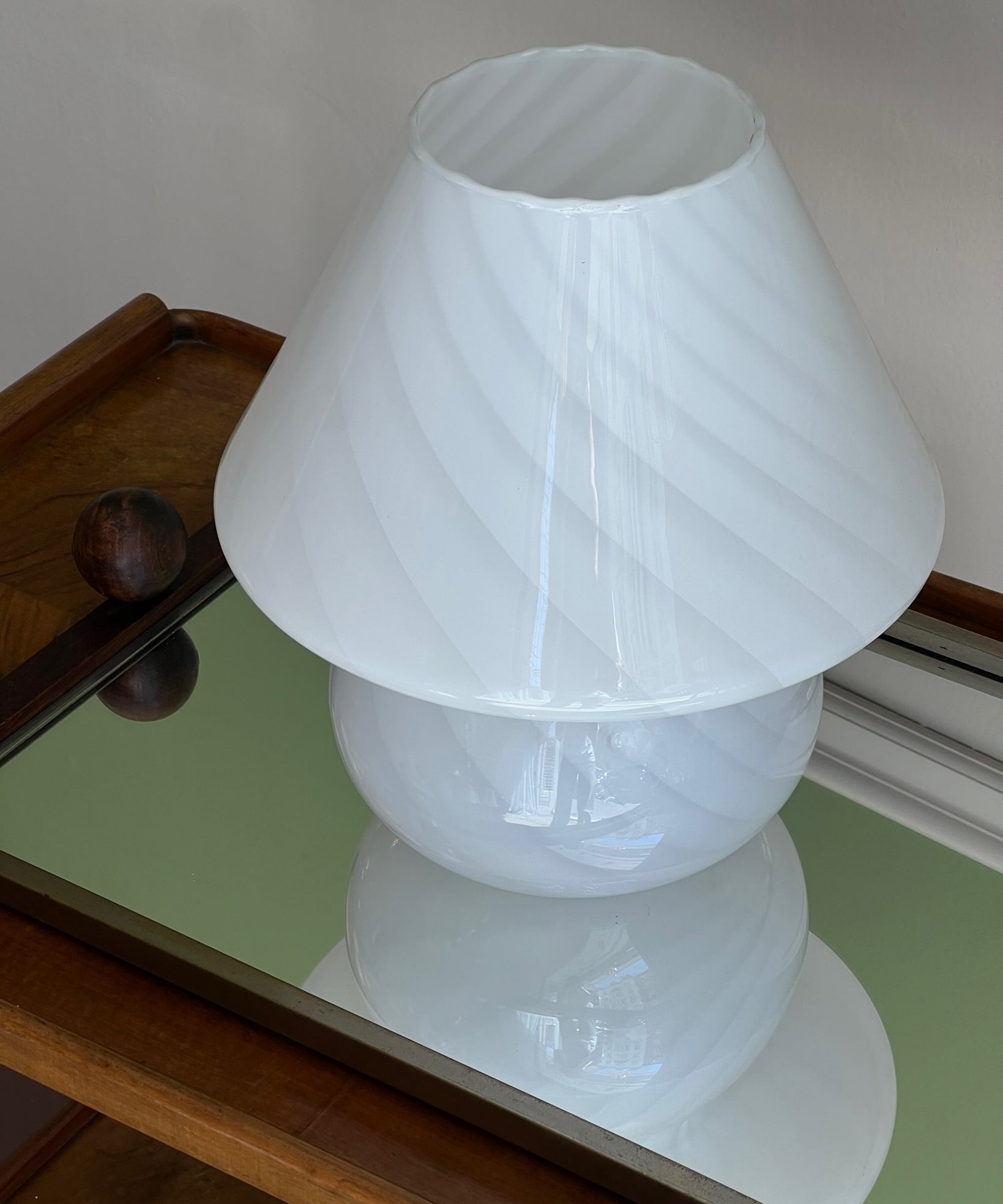Vintage white swirl Murano mushroom table lamp