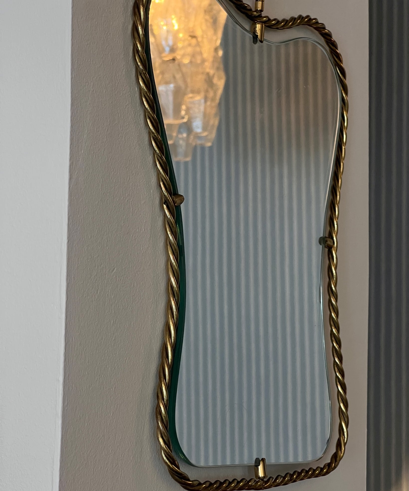 Vintage Italian mirror with twisted brass frame