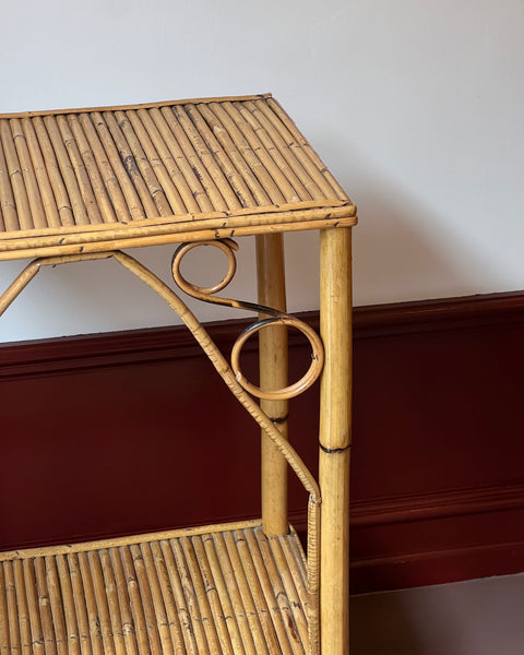 Vintage rattan table / etageres